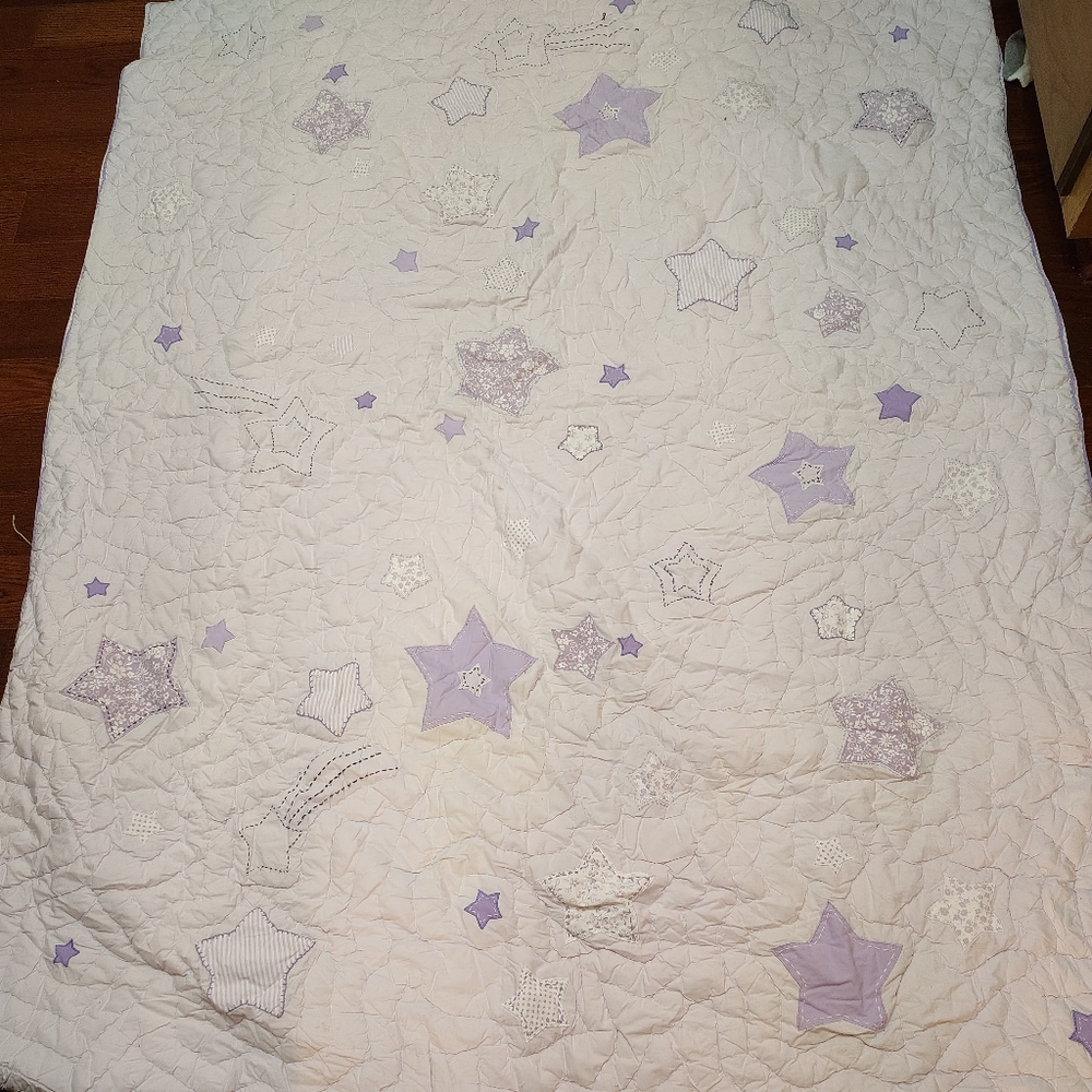 Twin size pottery Barn kids quilt and sheet set